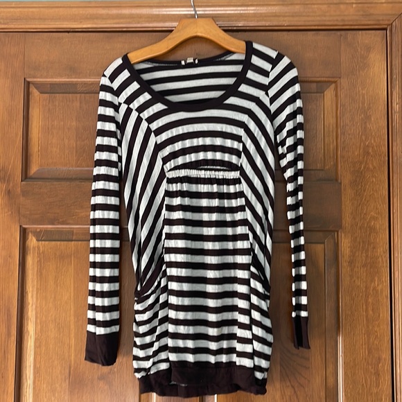 Cute with leggings Gathered empire neckline flatters $128 Ella Moss S - Picture 1 of 8